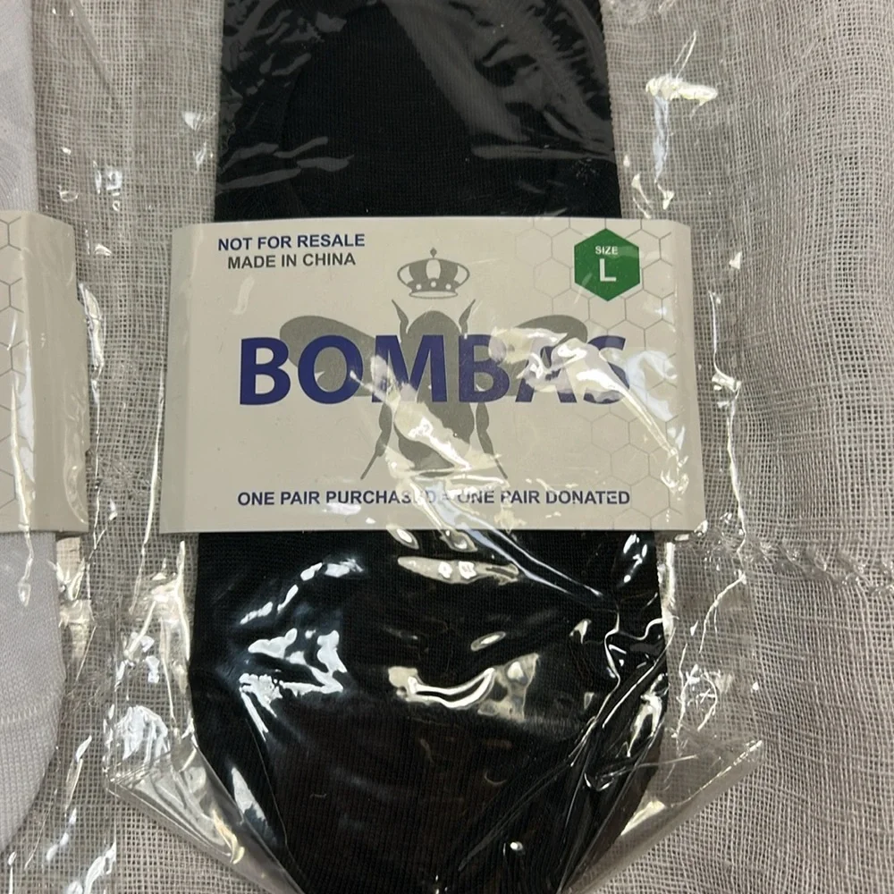 NWT Bombas bundle of 3 pairs low socks stamped sz L